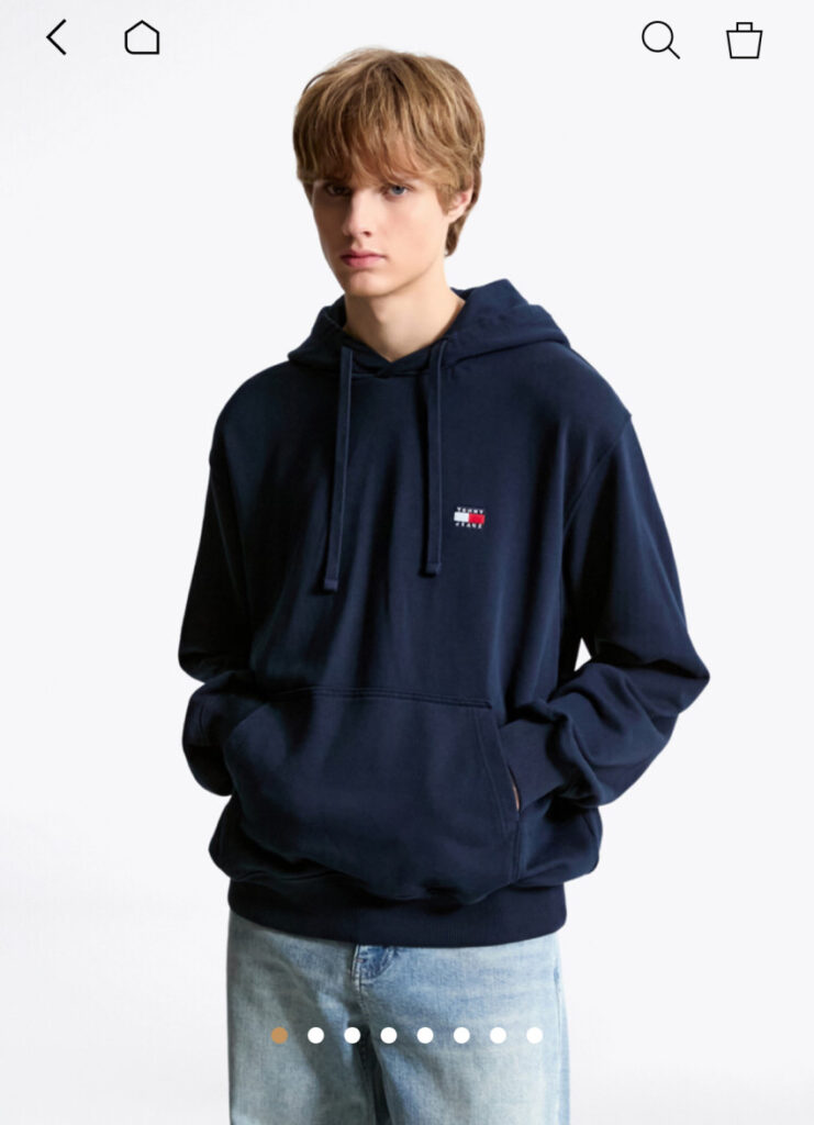 Áo hoodie huy hiệu hình hộp của Tommy Jeans