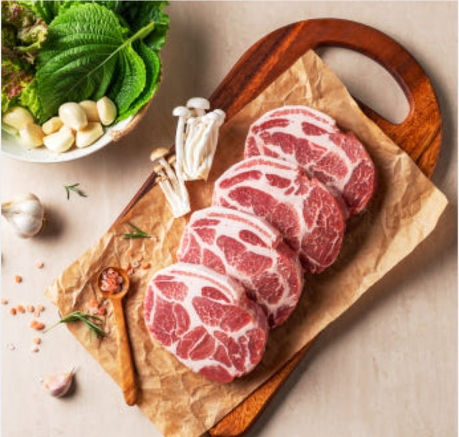 1 kg thịt vai lợn luộc