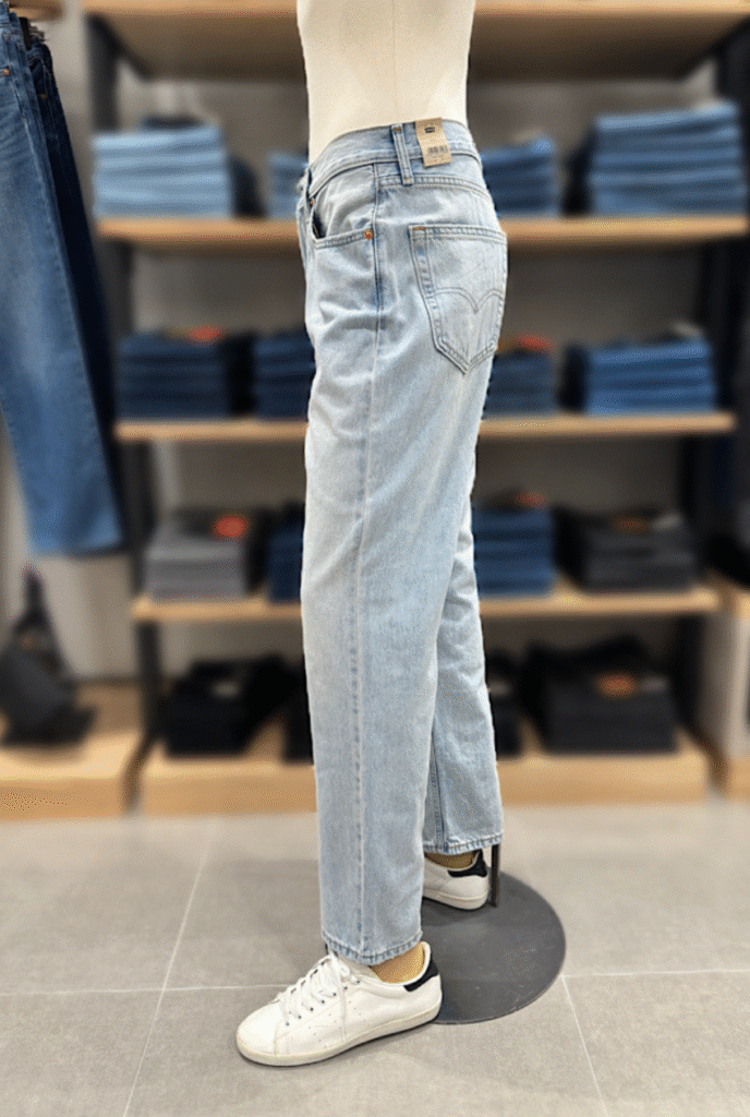 Levi’s 550 dáng côn vừa vặn thoải mái màu xanh nhạt (dài 30)