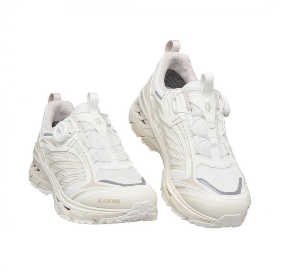 ºí·¢¾ßÅ© °í¾îÅØ½º Ä³ÁÖ¾ó Æ®·¹Å·È