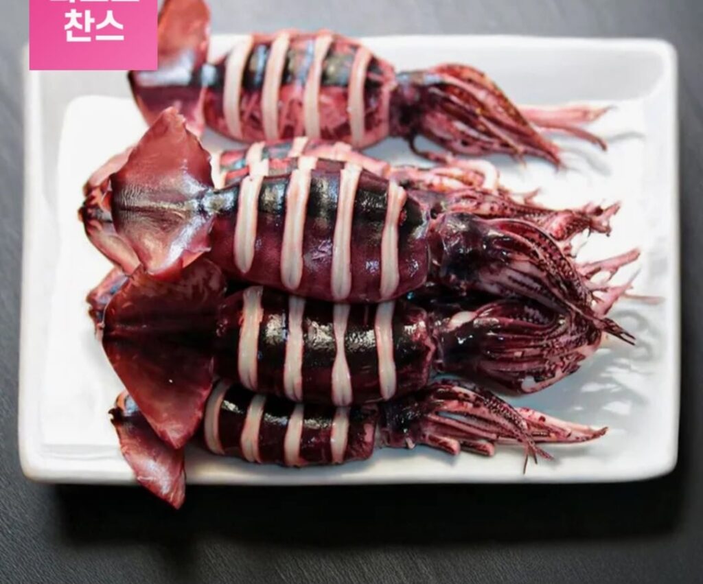 [Lotte On] 1kg mực xanh hấp (11.910KRW / miễn phí vận chuyển)