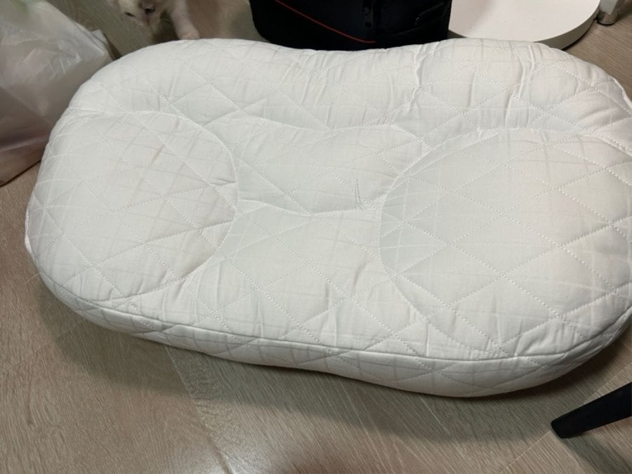 Gối ngủ sâu cổ tử cung bằng len cotton nguyên chất có chữ