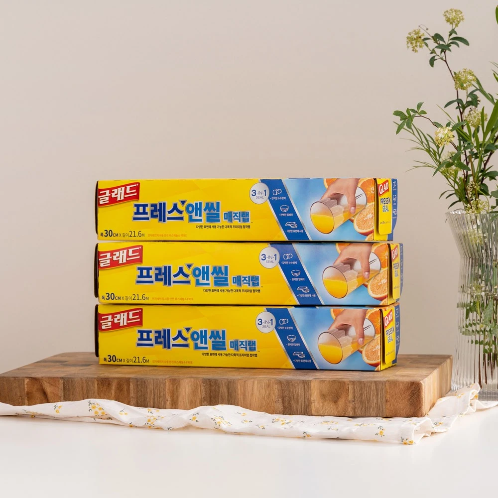 Glad Magic Wrap Press & Seal Magic Wrap Loại tiêu chuẩn, 21,6m, 3 miếng