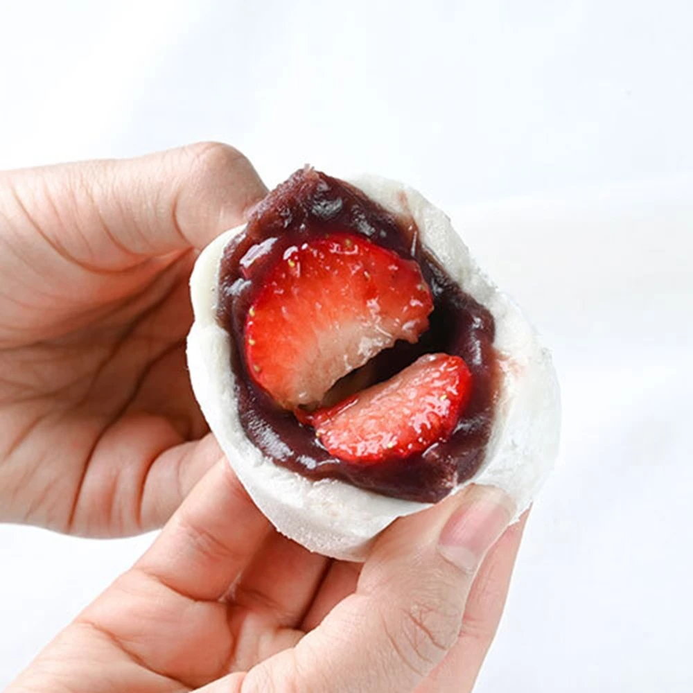 Bánh mochi dâu nguyên quả, 70g, 6 miếng, 1 hộp