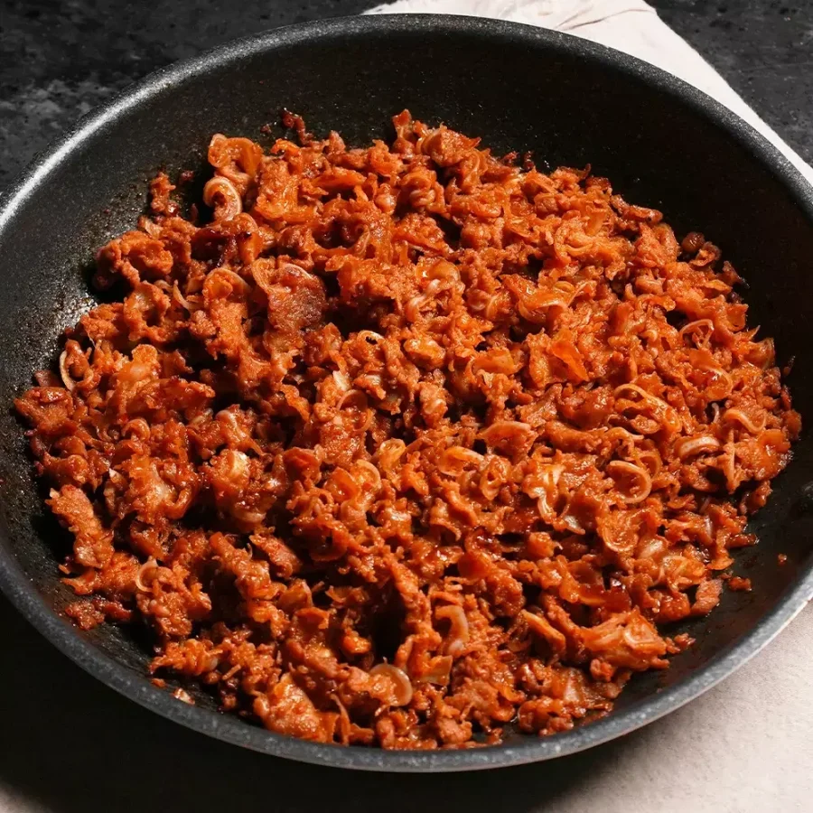 Xương heo cay Hàn Quốc 300g x 4 gói 1.2kg